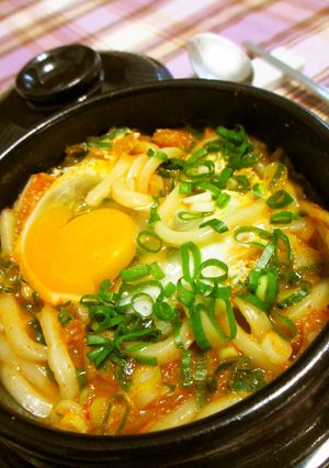 キムチ鍋うどん（김치뚝배기우동）。-レシピのメイン写真