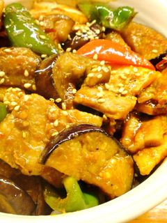 鉄板!豚ナスピーマンの辛味噌炒め丼-レシピのメイン写真