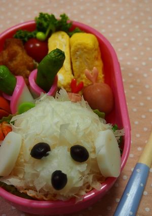 削り蒲鉾でトイプードルおにぎり弁当-レシピのメイン写真