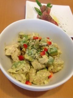 アボカドと蒸し鶏のマヨ和え-レシピのメイン写真
