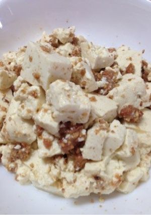 豆腐のすりごま梅肉和え-レシピのメイン写真