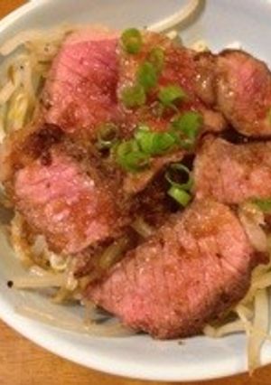 簡単ステーキ丼-レシピのメイン写真