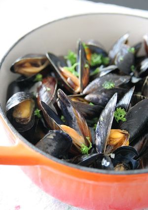 ムール貝のマリニエール（白ワイン蒸し）-レシピのメイン写真