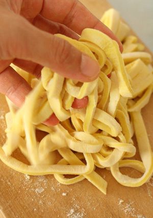 カレーにいかが?ターメリック手打ちうどん-レシピのメイン写真