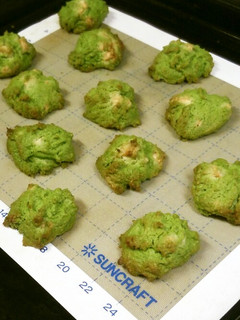 簡単♪抹茶とホワイトチョコのクッキー-レシピのメイン写真