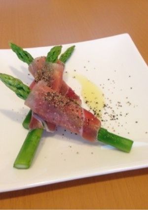 シャンパンに♪アスパラのチーズ生ハム巻き-レシピのメイン写真