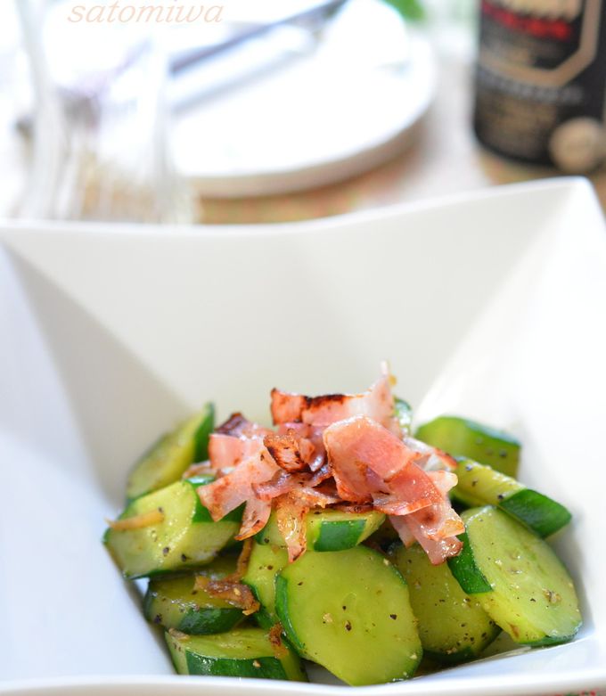 スパイシーな炒め胡瓜にカリカリベーコン♪ by さとみわ