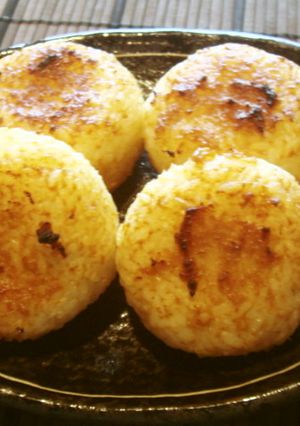 ピリ辛ウマい✿大人の味噌焼きおにぎり-レシピのメイン写真