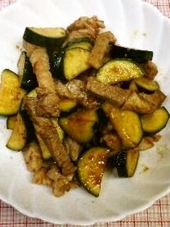 ズッキーニと豚肉の炒め物-レシピのメイン写真