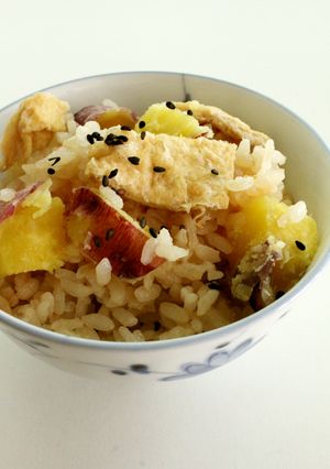 秋の味覚!シンプル油揚げ入りさつま芋ご飯-レシピのメイン写真