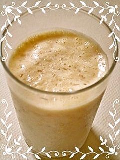 バナナとピーナッツバターのスムージー♪-レシピのメイン写真