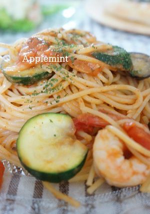 夏野菜と海老の濃厚トマトクリームパスタ-レシピのメイン写真