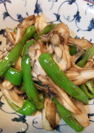 舞茸とピーマンのこんぶ茶炒め-レシピのメイン写真