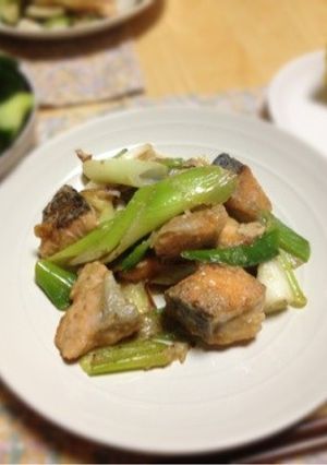 鮭と長ネギのゴマみそ炒め-レシピのメイン写真