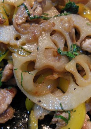 豚薄切り肉とレンコンの大葉コンソメ風味-レシピのメイン写真