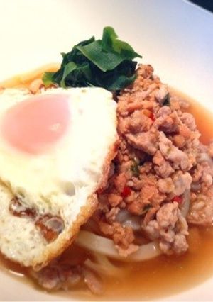 【簡単】ガパオうどん鶏塩スープ-レシピのメイン写真