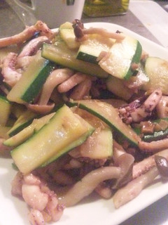味つけはにんにく醤油だけ◇いかげそ炒め-レシピのメイン写真