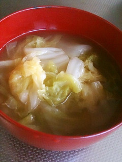 簡単!白菜たっぷりの味噌汁-レシピのメイン写真