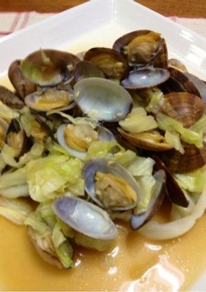 オイスターソースで殻付きあさりの蒸し焼き-レシピのメイン写真