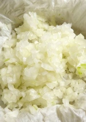 水にさらしたみじん玉ねぎを無駄なく取る！-レシピのメイン写真