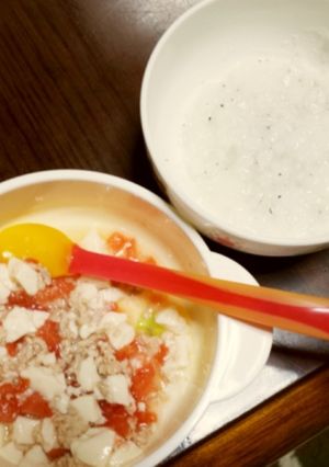 離乳食中期トマトと鶏ミンチと豆腐のおかず-レシピのメイン写真