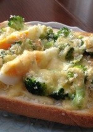 残り物で☆ブロッコリーチーズトースト☆-レシピのメイン写真