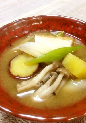 秋の具沢山みそ汁♬-レシピのメイン写真