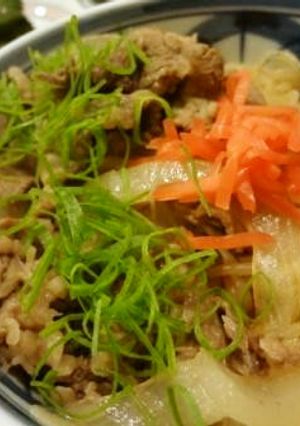 あっさり牛丼（白滝と玉ねぎでカサ増し）♪-レシピのメイン写真