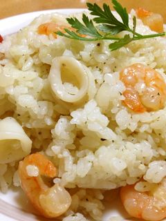 混ぜるだけのシーフードピラフ-レシピのメイン写真