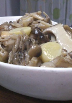 キノコの旨味たっぷりアヒージョ-レシピのメイン写真