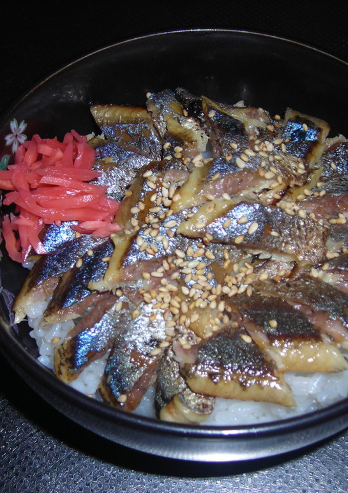 秋の味覚！さんまの炙りきずし丼　-レシピのメイン写真