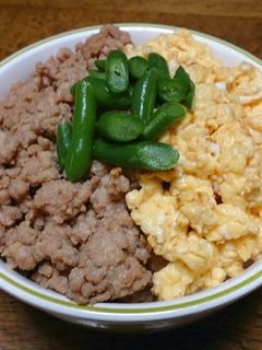 鶏そぼろ三色丼(そぼろ弁当にも♪)-レシピのメイン写真