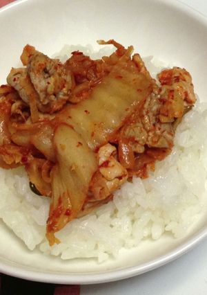 ホットプレートで作る 簡単豚キムチ丼-レシピのメイン写真