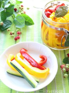 夏野菜deピクルス✿パプリカ&ズッキーニ-レシピのメイン写真