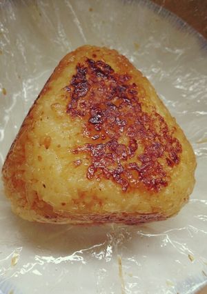 焼き肉のタレで焼きおにぎり♡-レシピのメイン写真