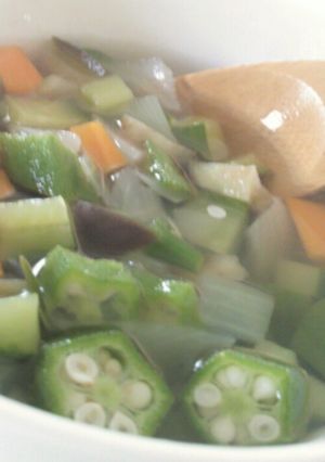 簡単♪♪♪夏野菜たっぷり塩味のスープ-レシピのメイン写真
