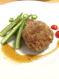 シャキシャキれんこんハンバーグ-レシピのメイン写真