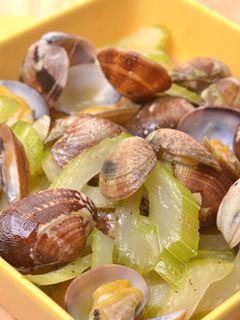 セロリのあさり蒸し-レシピのメイン写真