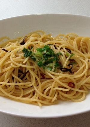 簡単♪塩昆布で和風ペペロンチーノ-レシピのメイン写真