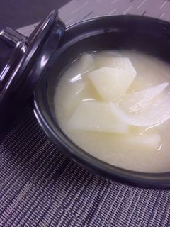 玉葱とじゃが芋の味噌汁-レシピのメイン写真