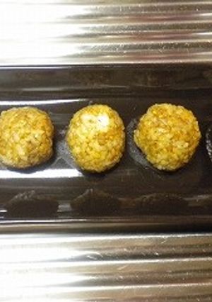 金ごますりごまできなこと胡麻の御飯ボール-レシピのメイン写真