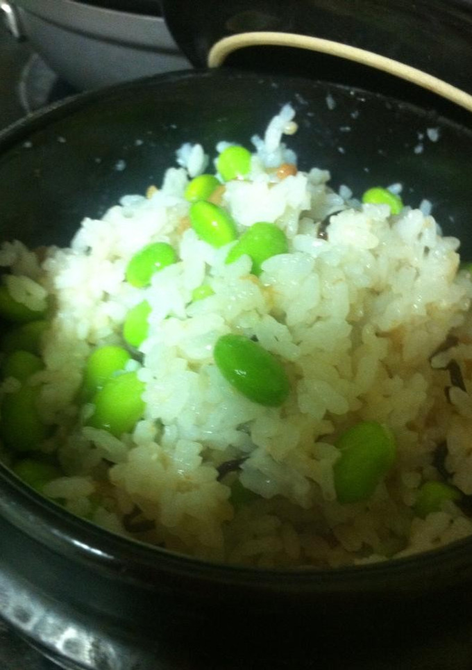 枝豆と梅干しの炊き込みご飯-レシピのメイン写真