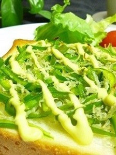 じゃこピートースト★柚子こしょうマヨ風味-レシピのメイン写真