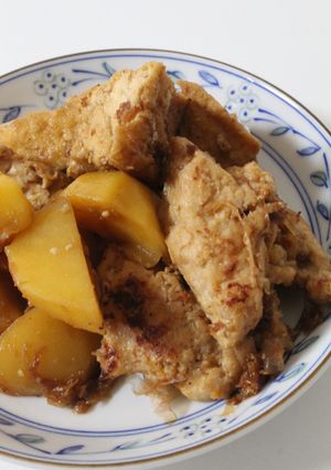 鶏ミンチ+塩麹deじゃが芋と厚揚げの煮物-レシピのメイン写真