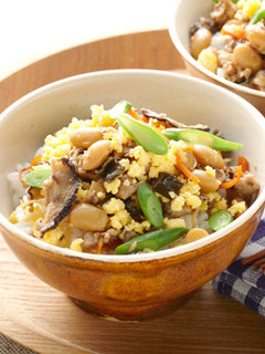 野菜とお豆がたっぷり。鯖そぼろごはん-レシピのメイン写真