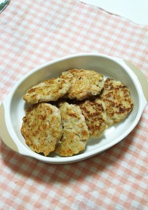 離乳食後期★手づかみ◎豆腐鶏バーグ♡-レシピのメイン写真