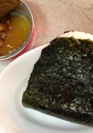 ☆★焼き鳥の缶詰でオニギリ★☆-レシピのメイン写真