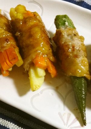 一手間かけて　夏野菜のぐるぐる小間肉巻き-レシピのメイン写真