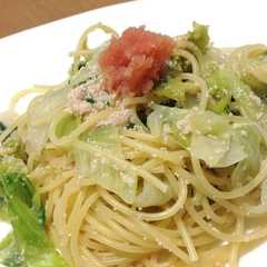 รูปของ レタスと明太子のパスタ