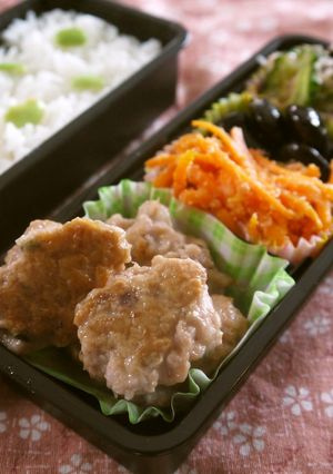 故郷八戸の海の幸♡　イカバーグのお弁当♪-レシピのメイン写真
